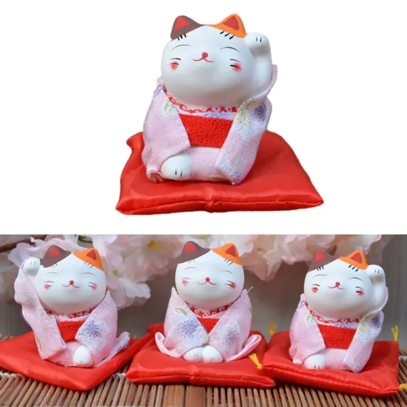 Statuette de Chat Japonais avec Kimono