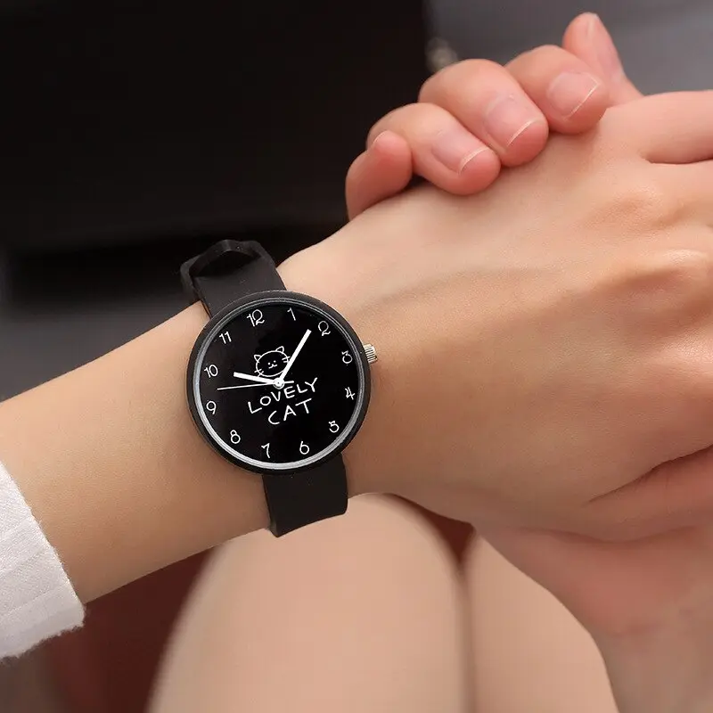 Adorable Montre Chat