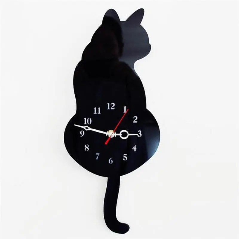 Horloge Chat à la Queue qui Bouge