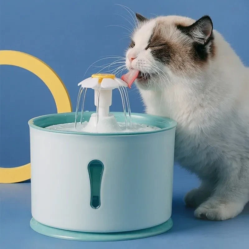 FONTAINE À EAU CHAT - ÉCLAIRAGE LED (2,4L)
