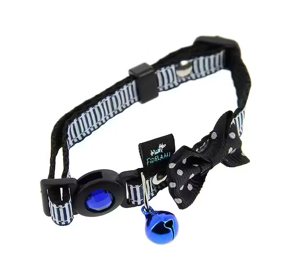Collier avec nœud à pois chat