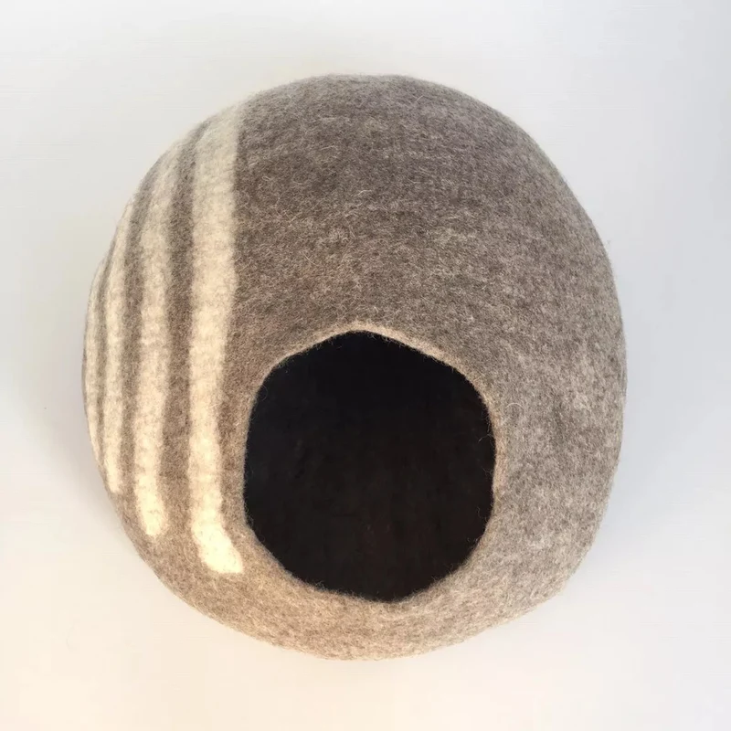 Cocon feutré en laine pour chat ou petit chien Cocoon Paris