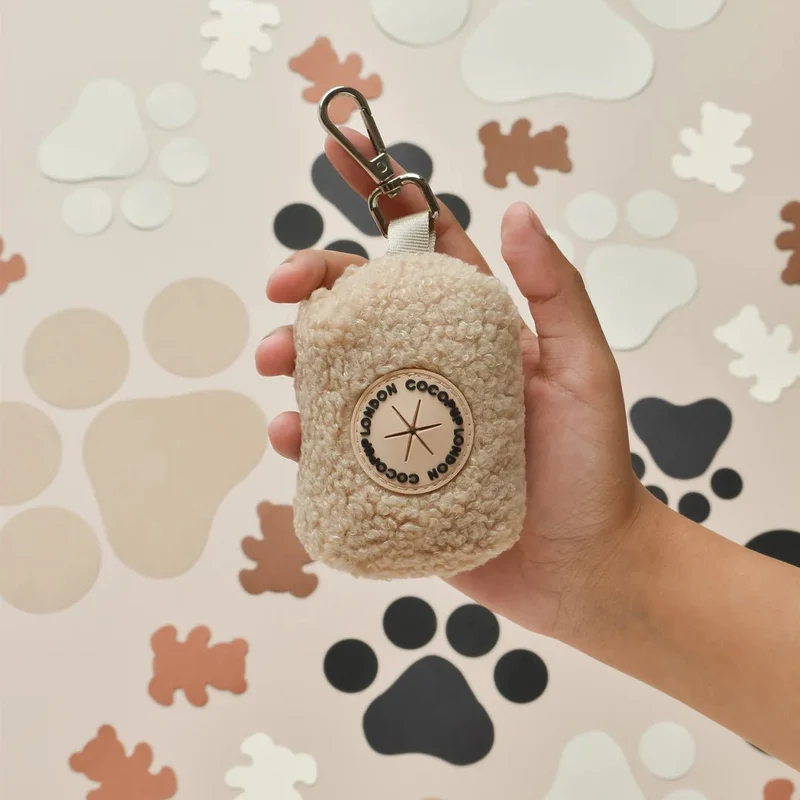 Porte-sac à crottes Teddy Rupert – doux, pratique & assorti