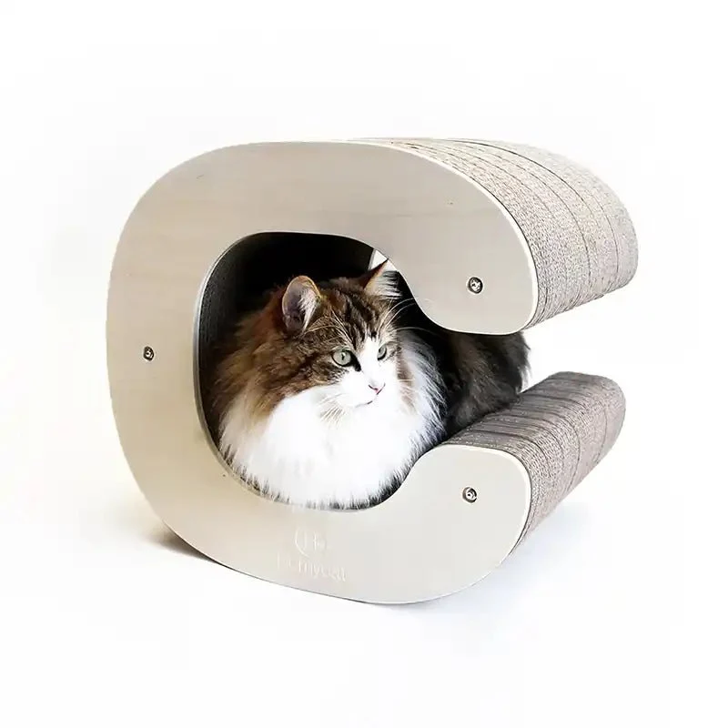 Griffoir design lettre C XL – niche cosy, bois & carton