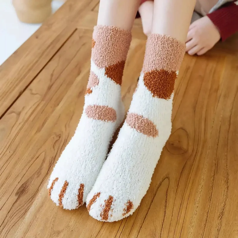 Chaussettes Pattes de Chats Molletonnées – Style et Chaleur pour l’Hiver