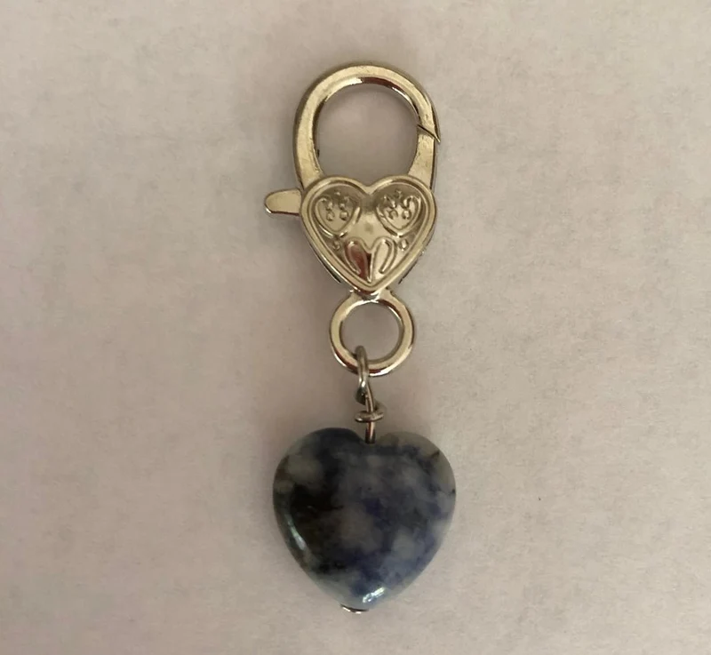 Pendentif protection chien & chat – Sodalite bleue